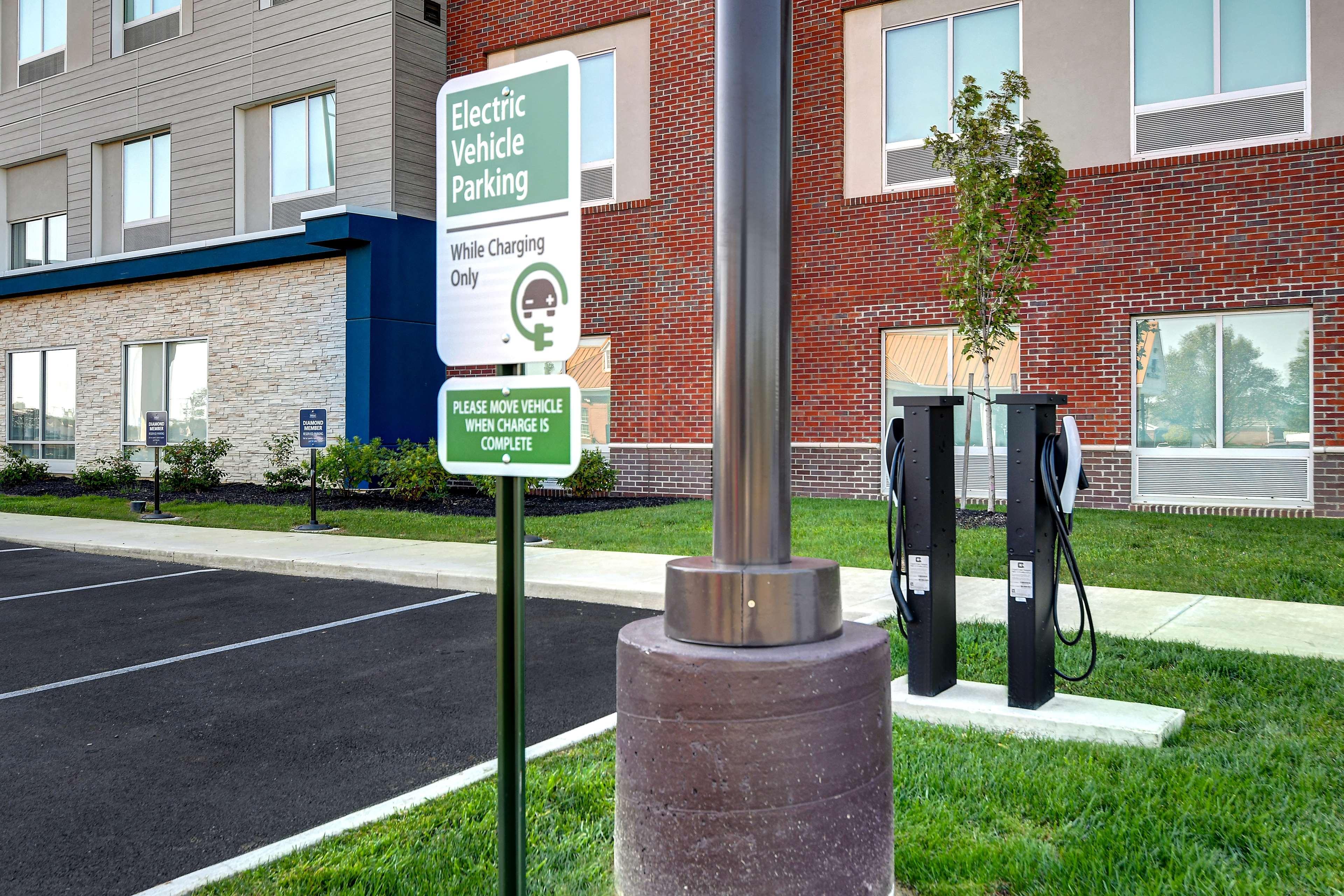 Hampton Inn & Suites Canal Winchester Columbus Екстер'єр фото