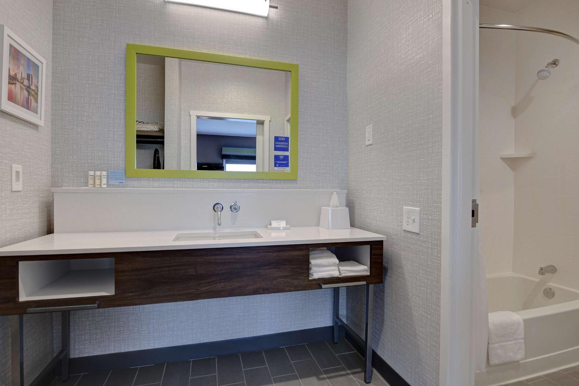 Hampton Inn & Suites Canal Winchester Columbus Екстер'єр фото