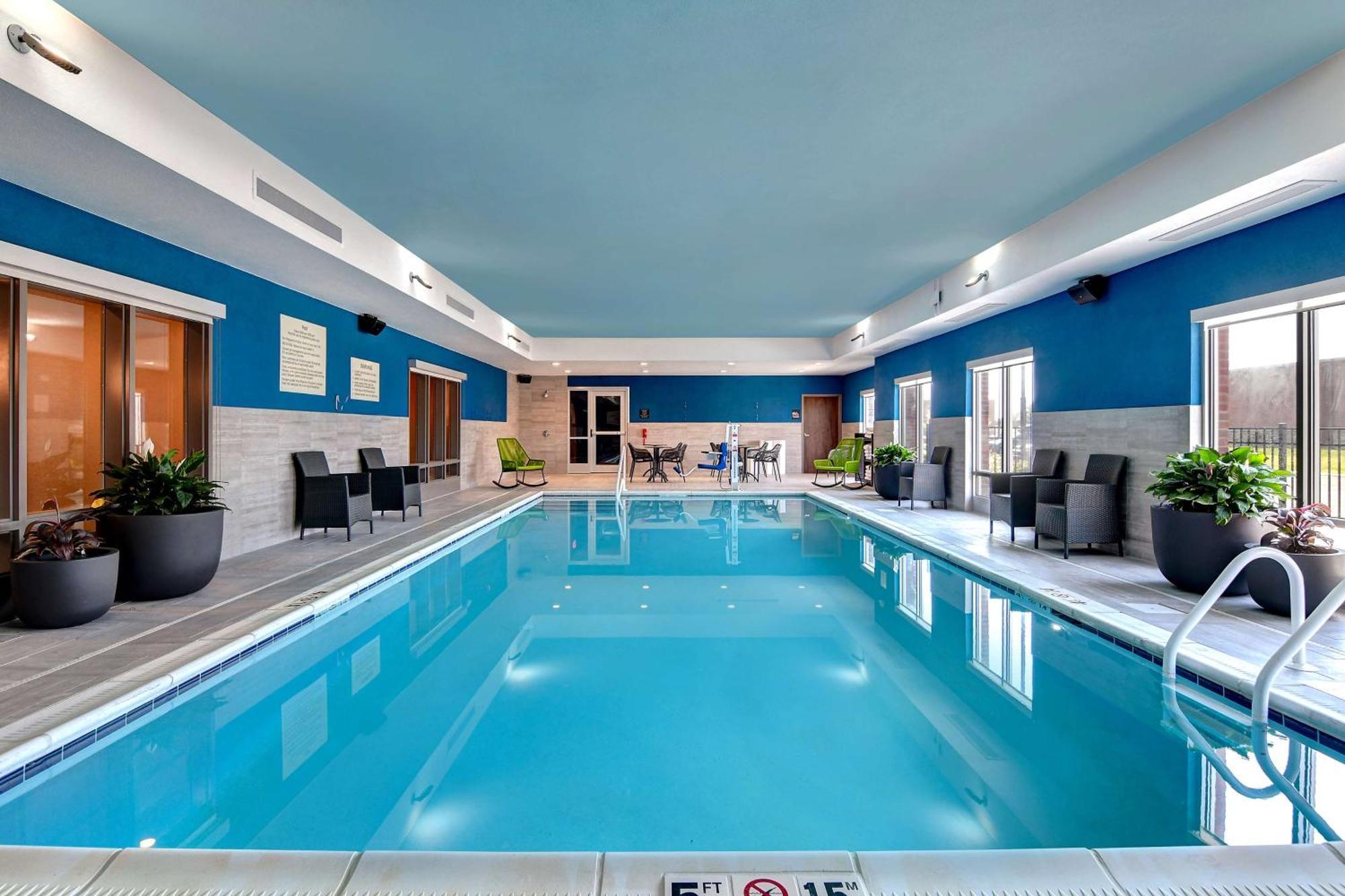 Hampton Inn & Suites Canal Winchester Columbus Екстер'єр фото